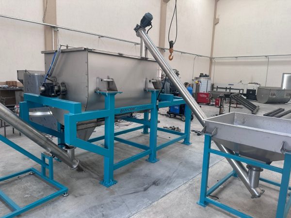 1500 Litre Yatay Yükleme Boşaltma Karıştırıcı Hattı