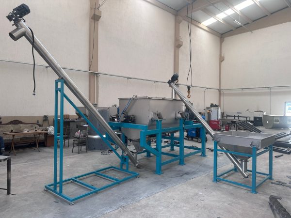 1500 Litre Yatay Yükleme Boşaltma Karıştırıcı Hattı