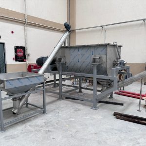 2000 Litre Yükleme Boşaltma Sistemli Yatay Toz Karıştırıcı Sistemi