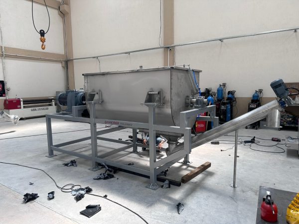 2000 Litre Yükleme Boşaltma Sistemli Yatay Toz Karıştırıcı Sistemi