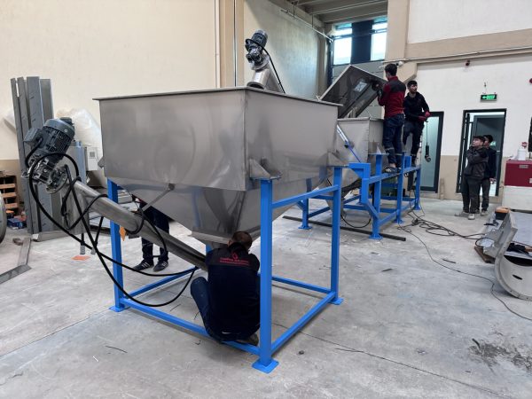 Toz Plastik Granül Karıştırıcı Ve Manuel Dolum Sistemi