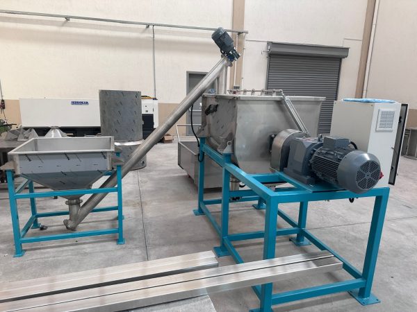 Yatay Toz Mikseri 300 Kg Karıştırıcı Sistemi