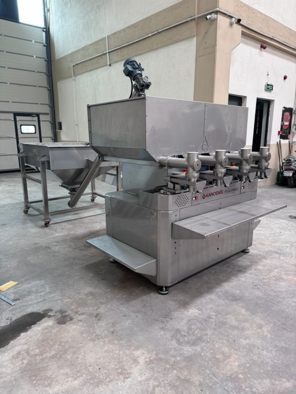 Yarı Otomatik Terazili Toz Dolum Makinası