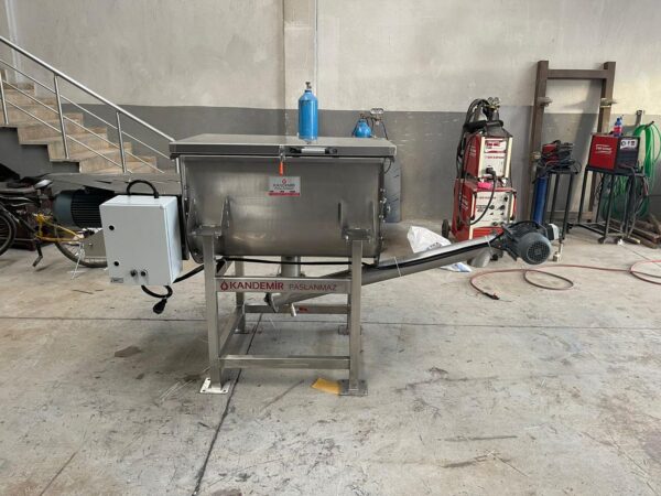 400 Litre Boşaltma Helezonlu Yatay Toz Karıştırıcı Mikser