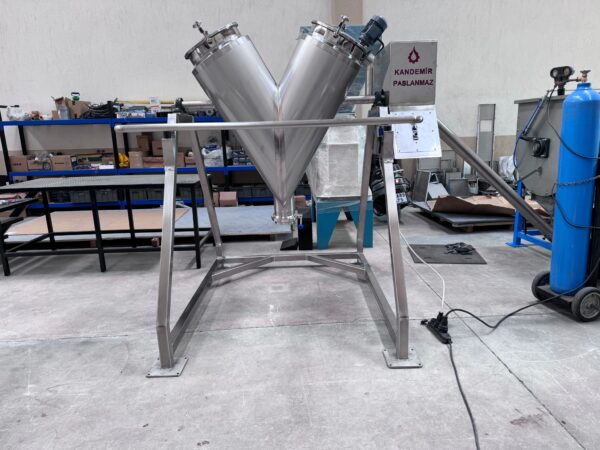 300 Litre Komple Paslanmaz V (Pantolon) Tipi Toz Karıştırıcı