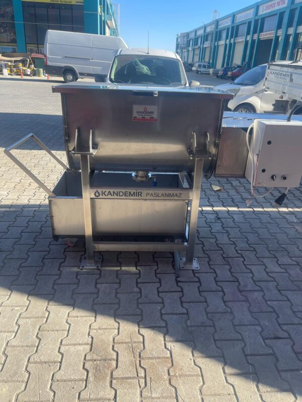 400 Li̇tre Yatay Seyyar Arabalı Toz Karıştırıcı Mi̇kser