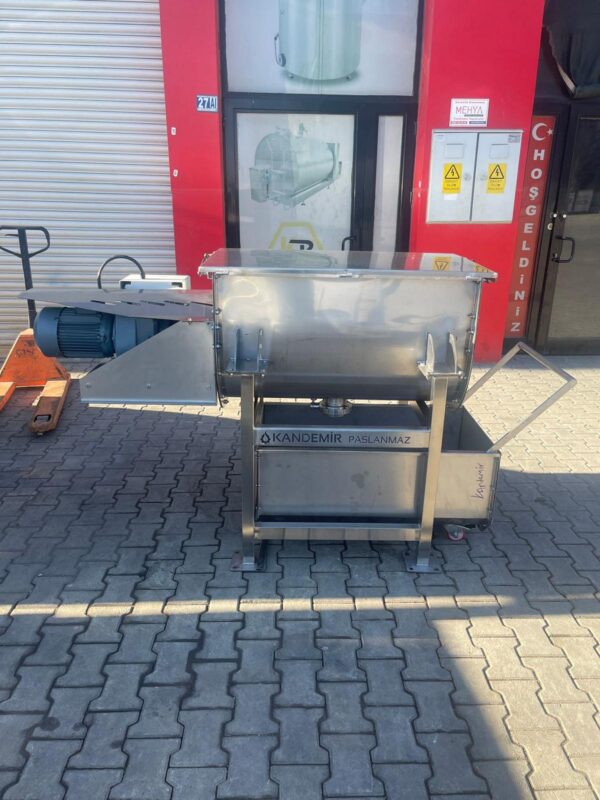 400 Li̇tre Yatay Seyyar Arabalı Toz Karıştırıcı Mi̇kser