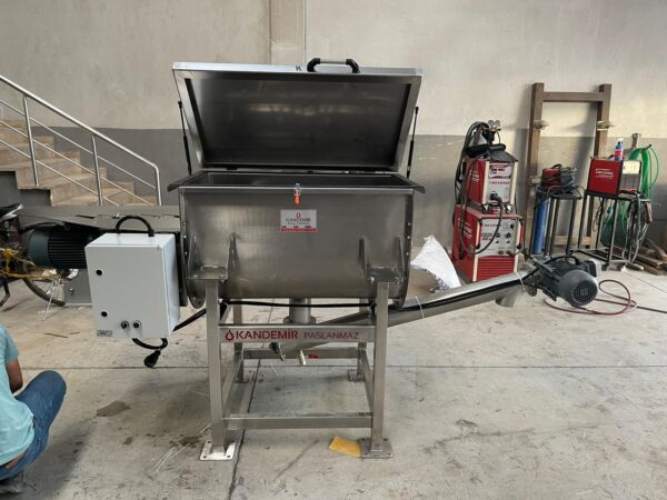 400 Litre Boşaltma Helezonlu Yatay Toz Karıştırıcı Mikser