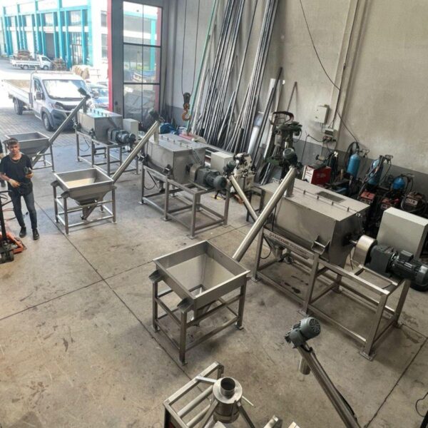 600 Litre Yüklemeli Ve Boşaltma Sistemli Yatay Toz Karıştırıcı