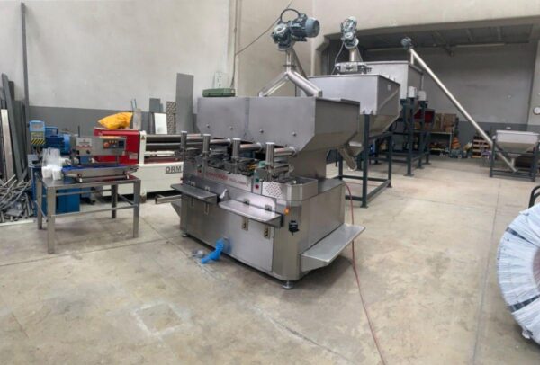 1 Kg Yarı Otomatik Doypack Ambalaj Toz Dolum Makinası